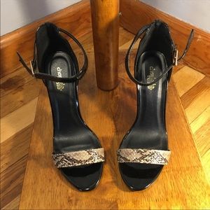 BLACK FAUX SNAKE SKIN ANKLE STRAP HEELS